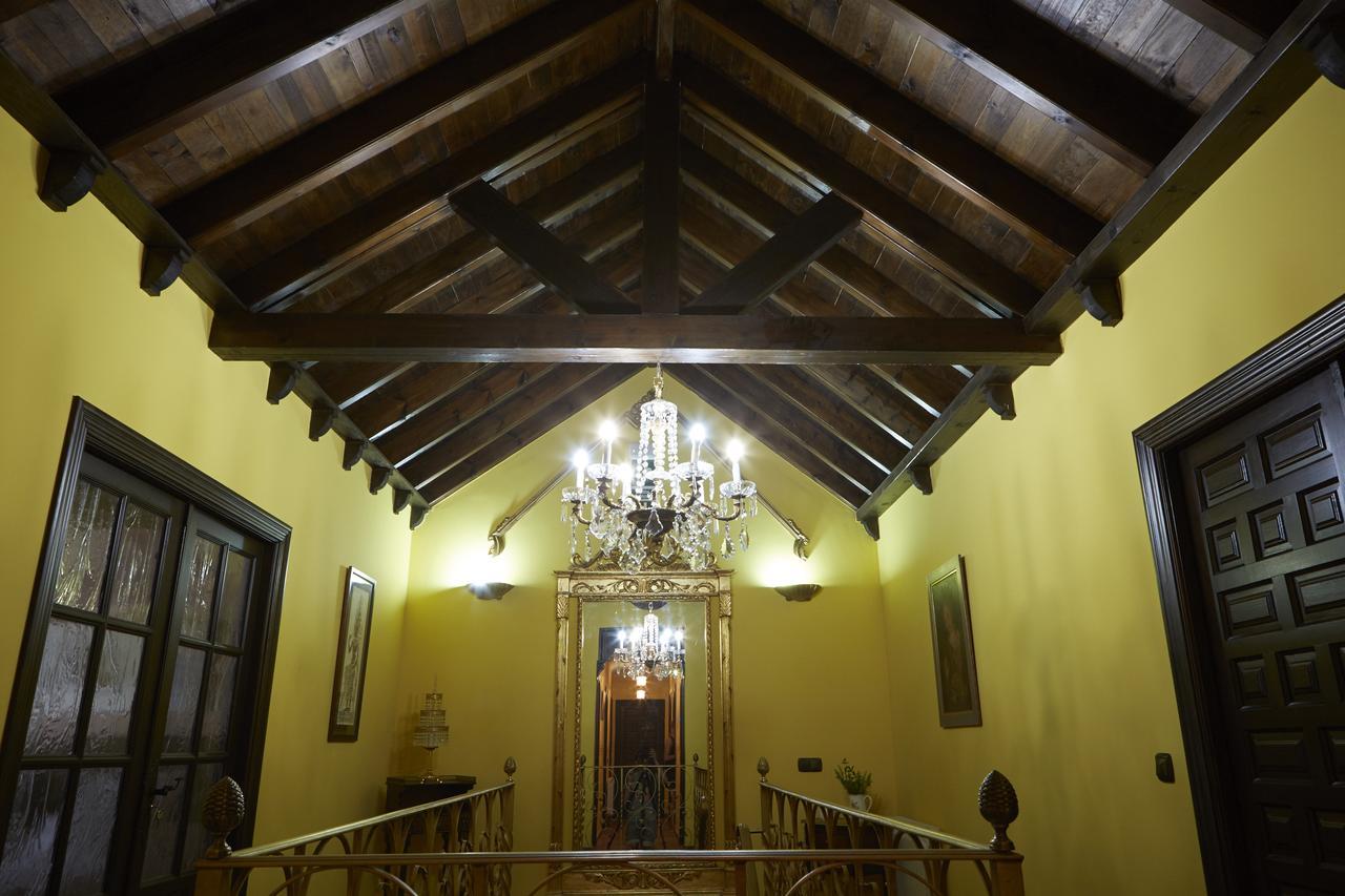 Casa Rural La Casa De Las Manuelas Horcajo de las Torres Bagian luar foto