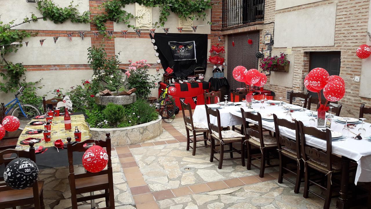 Casa Rural La Casa De Las Manuelas Horcajo de las Torres Bagian luar foto
